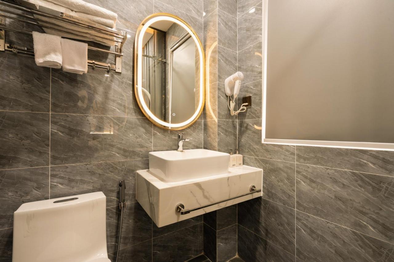 Micasa Hotel Ho Chi Minh City Bagian luar foto