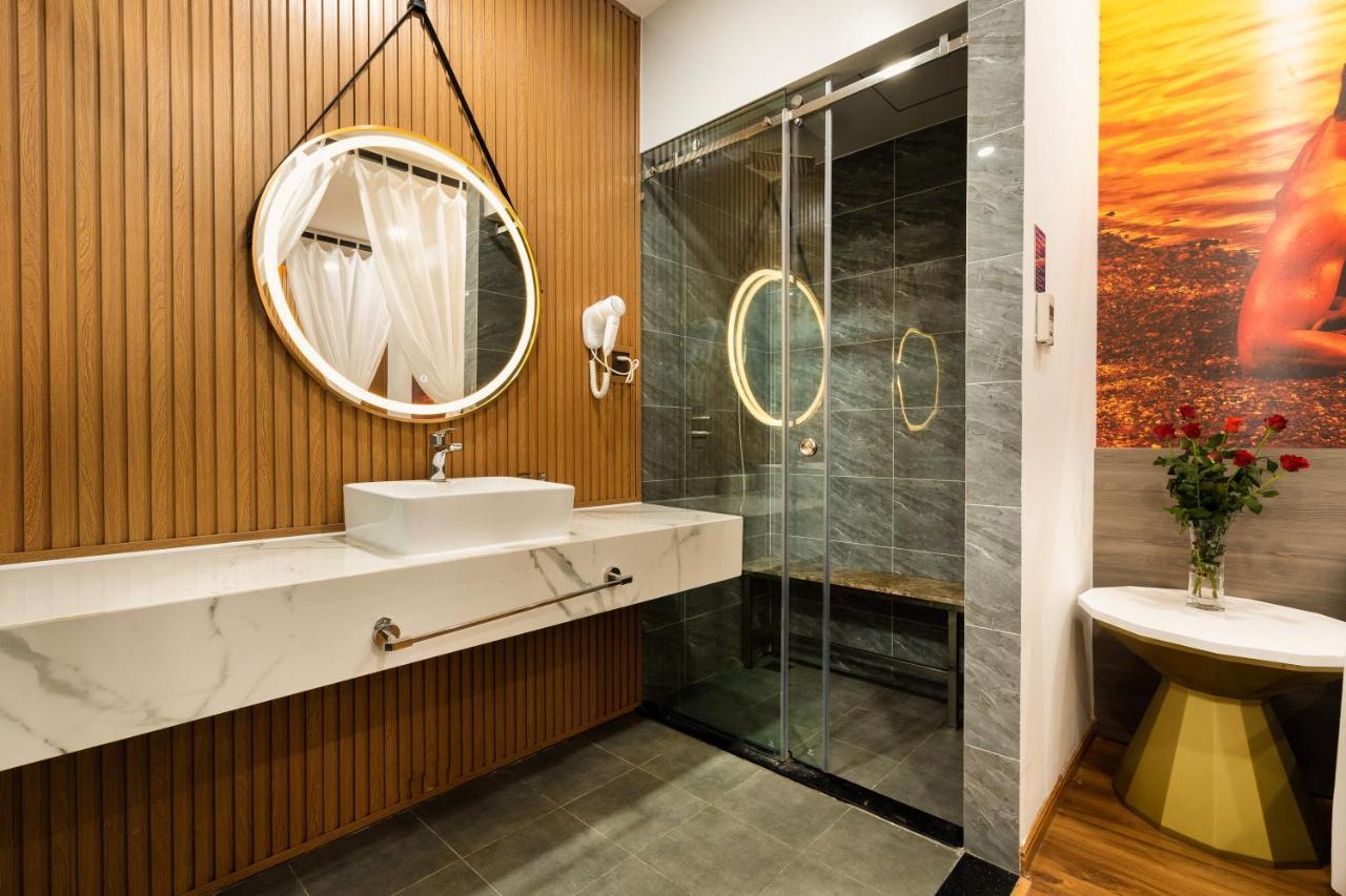 Micasa Hotel Ho Chi Minh City Bagian luar foto