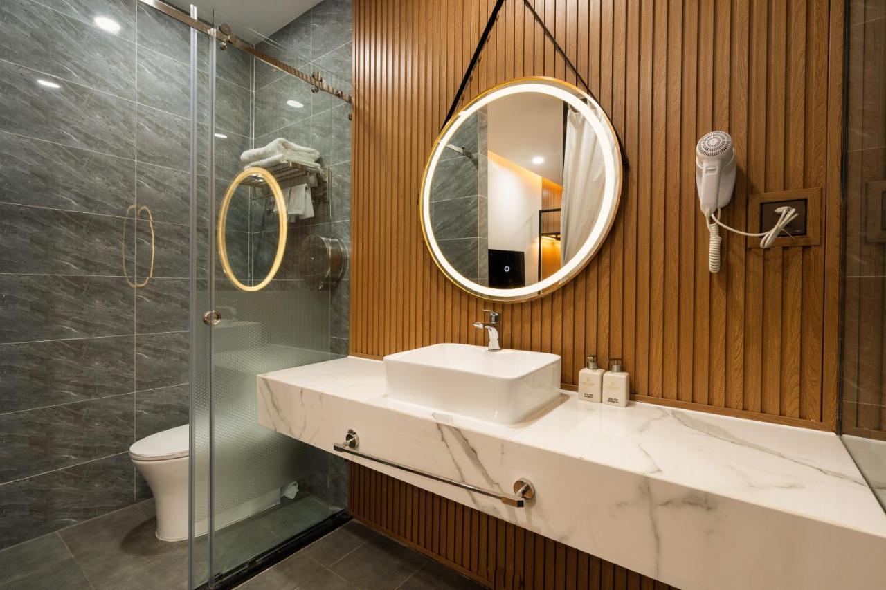 Micasa Hotel Ho Chi Minh City Bagian luar foto