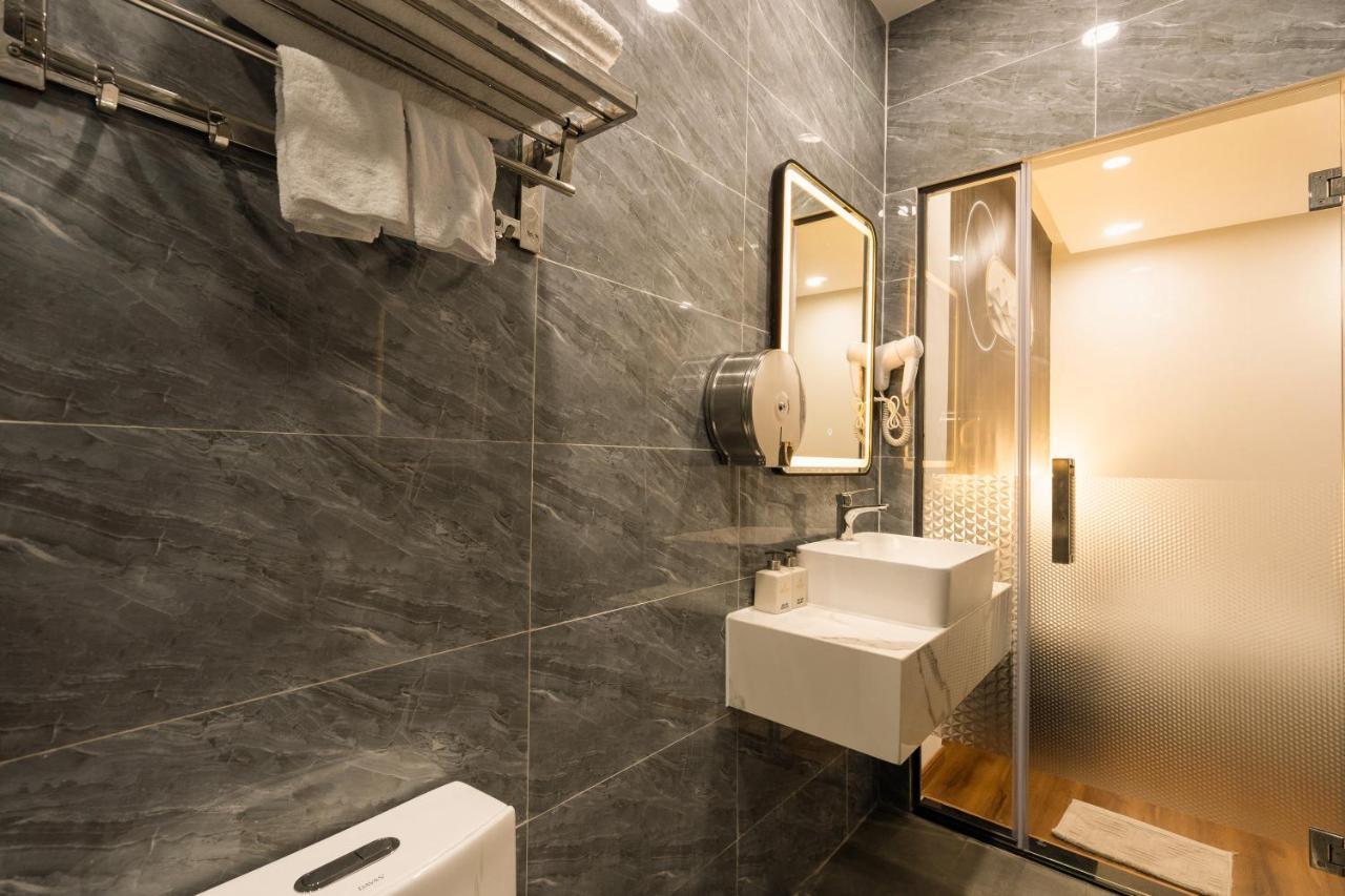 Micasa Hotel Ho Chi Minh City Bagian luar foto